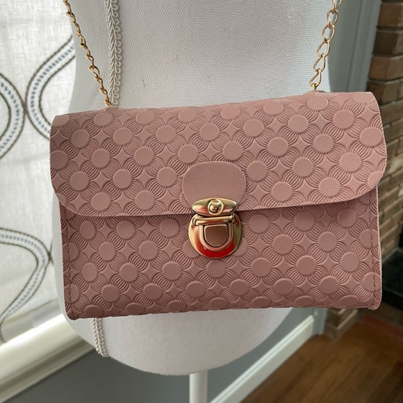 MINI TEXTURED PUSH LOCK PINK CROSSBODY BAG - Picture 4 of 15